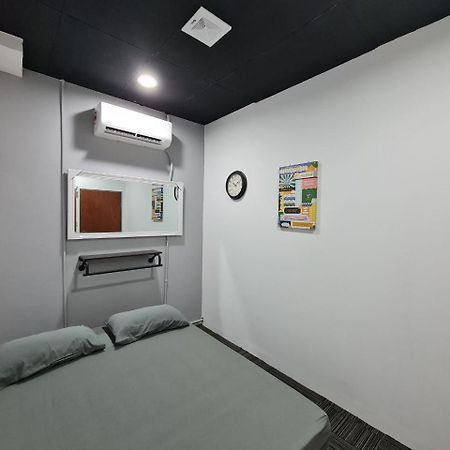 Ayden Hostel Airport Transit - Klia Sepang Buitenkant foto