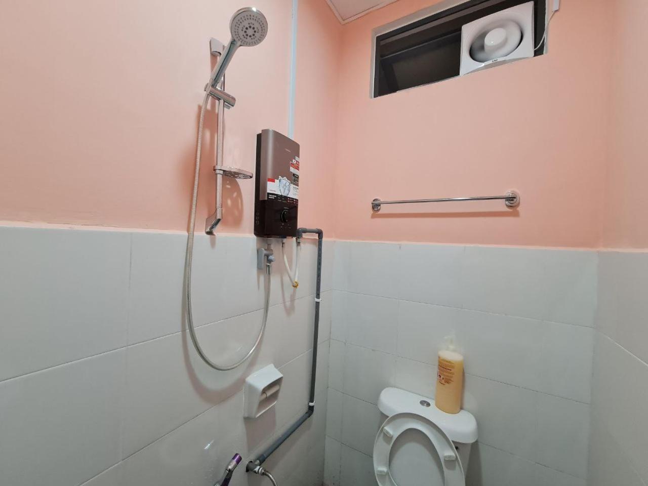 Ayden Hostel Airport Transit - Klia Sepang Buitenkant foto